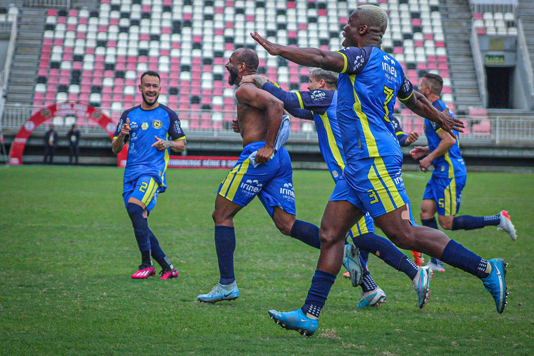 Na O Esportes De Joinville Vence Inter De Lages Em Jogo De Volta E