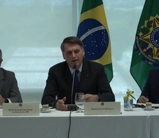 Jair Bolsonaro menciona Luciano Hang em reunião ministerial ao criticar atuação do Iphan