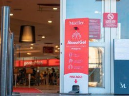 Shopping de Joinville tem baixo movimento em primeiro dia após interdição