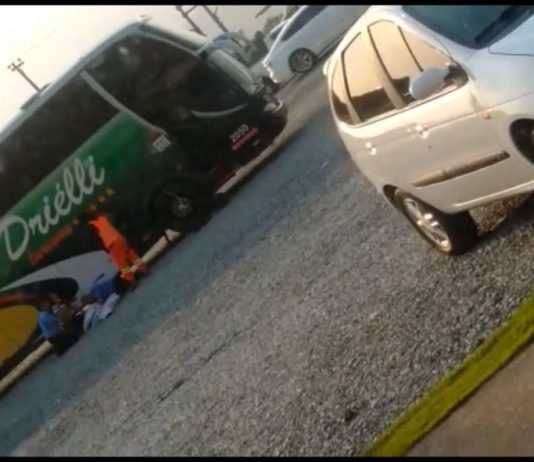 VÍDEO: Ônibus é assaltado na BR-101, em Penha ônibus