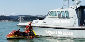 Dois pescadores morrem após barco naufragar, em Balneário Piçarras