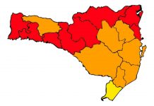 Covid-19: Joinville continua em risco gravíssimo em matriz do Estado