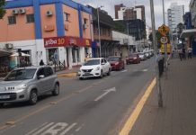 Manifestação de motoristas de aplicativos percorre ruas de Joinville