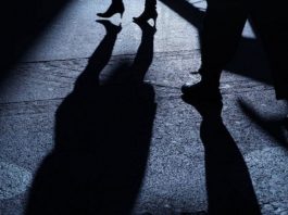 Professor é preso suspeito de importunação sexual contra alunos de Itapoá