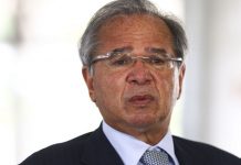 Valor médio de auxílio emergencial será de R$ 250 diz Paulo Guedes