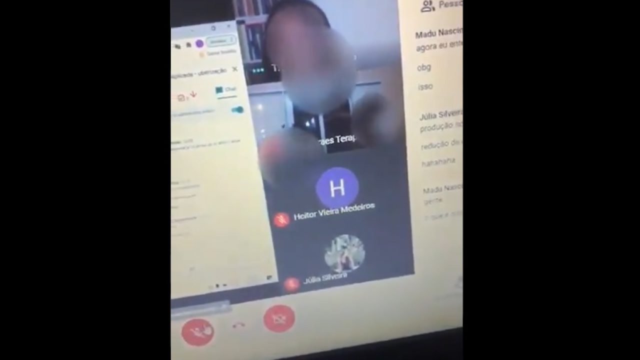 VÍDEO - Aluno deixa câmera aberta e é flagrado fazendo sexo durante aula da  UFSC