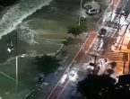 VÍDEO – Veja como tempestade Potira atingiu a Avenida Atlântica em Balneário Camboriú