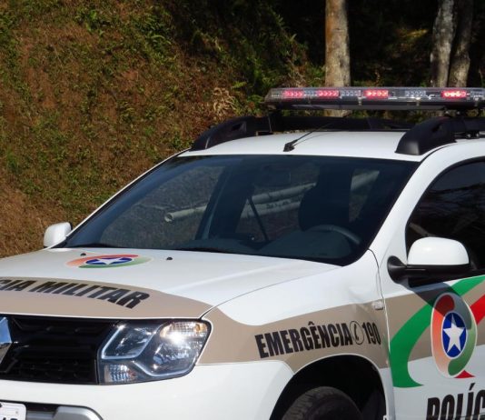 Dois homens são presos pela PM em ocorrência de perturbação de sossego em Guaramirim