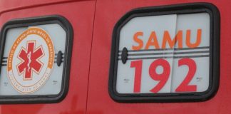 ambulancia do samu visto de fora