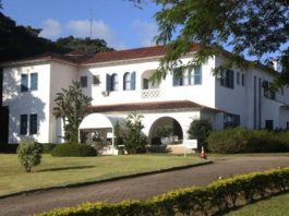 Juiz pede que estado se manifeste sobre pedido de advogado de Joinville para ‘despejo’ de Moisés Juiz pede que estado manifeste-se sobre pedido de advogado de Joinville para 'despejo' de Moisés