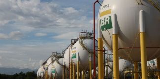 Petrobras anuncia aumento de 39% no gás natural para distribuidoras