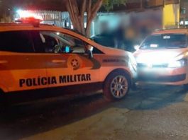 Homem bate em viatura da PM após atropelar jovem em Jaraguá do Sul