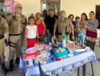 Menina recebe surpresa de policiais de Joinville em seu aniversário Menina recebe surpresa de policiais de Joinville em seu aniversário