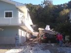 VÍDEO – Casa explode, desaba e atinge edificações vizinhas em Florianópolis
