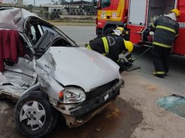 Duas pessoas morrem em acidente entre três veículos na BR-470, em Navegantes