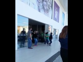 Homens rendem funcionários em assalto à loja da Havan em Joinville