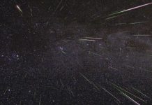 Estrelas presenciando passagem de meteoros