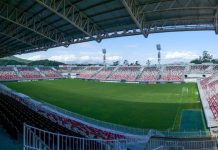 Foto panonrâmica do estádio do Joinville Esporte Clube