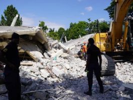 Imigrantes residentes em Joinville fazem vaquinha para ajudar familiares vítimas de terremoto no Haiti