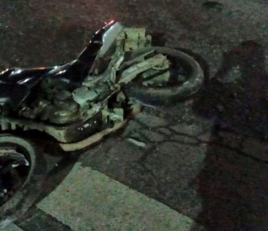 Adolescente fica ferido ao cair de motocicleta na BR-280, em Rio Negrinho