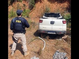 Carro roubado no Litoral é recuperado pela PRF de Joinville na BR-101