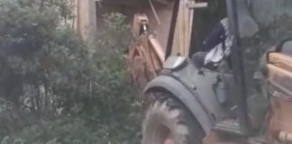 VÍDEO – Imóvel no Morro do Amaral, em Joinville, é demolido após decisão judicial morro do amaral