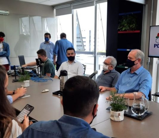 Ciro Gomes fala sobre emprego, fome e diz que Joinville “nunca foi bolsonarista” Ciro Gomes fala sobre emprego, fome e diz que Joinville “nunca foi bolsonarista”