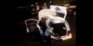 Homem morre após ficar preso no carro em acidente no Vale do Itajaí