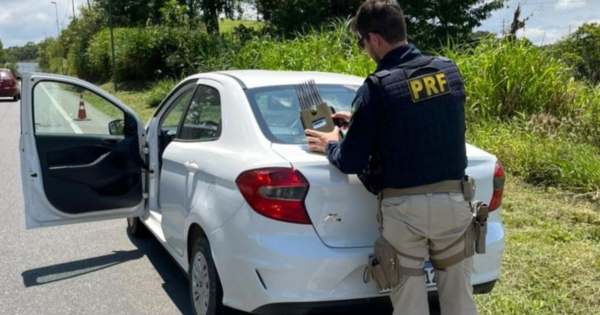 Carro De Locadora é Recuperado Pela Prf Em Joinville Horas Após Furto