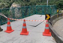 Placa de mirante na Serra do Rio do Rastro se solta e homem é salvo por turistas