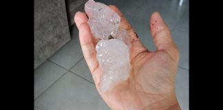 VÍDEO - Chuva de granizo é registrada em Joinville na tarde desta segunda-feira