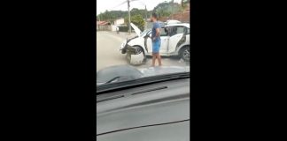 VÍDEO - Carro colide em muro de residência no bairro Itinga