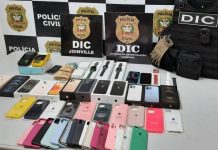 Polícia Civil de Joinville prende homem suspeito de vender celulares roubados na internet