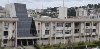Médico é condenado por negligência e deve indenizar paciente que teve dedo amputado em SC