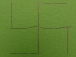 Estudantes encontram suástica desenhada em banheiro de universidade, em Joinville