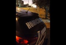 Homem suspeito de matar mulher em incêndio se apresenta na delegacia e é preso em Joinville