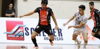 JEC empata com o Joaçaba em casa e segue líder do Campeonato Catarinense de Futsal
