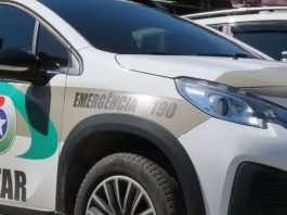 Dupla armada assalta loja em Araquari e um dos suspeitos é preso pela PM