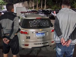 Dupla que estava realizando assaltos com moto é presa em Joinville