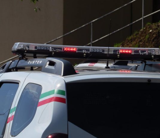 Homem é preso após ameaçar ex-esposa de morte em Guaramirim