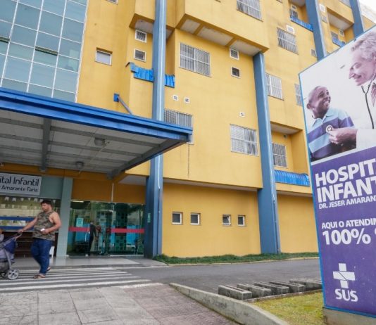 Criança se afoga em banheira, tem parada cardiorrespiratória e é levada ao hospital em Joinville