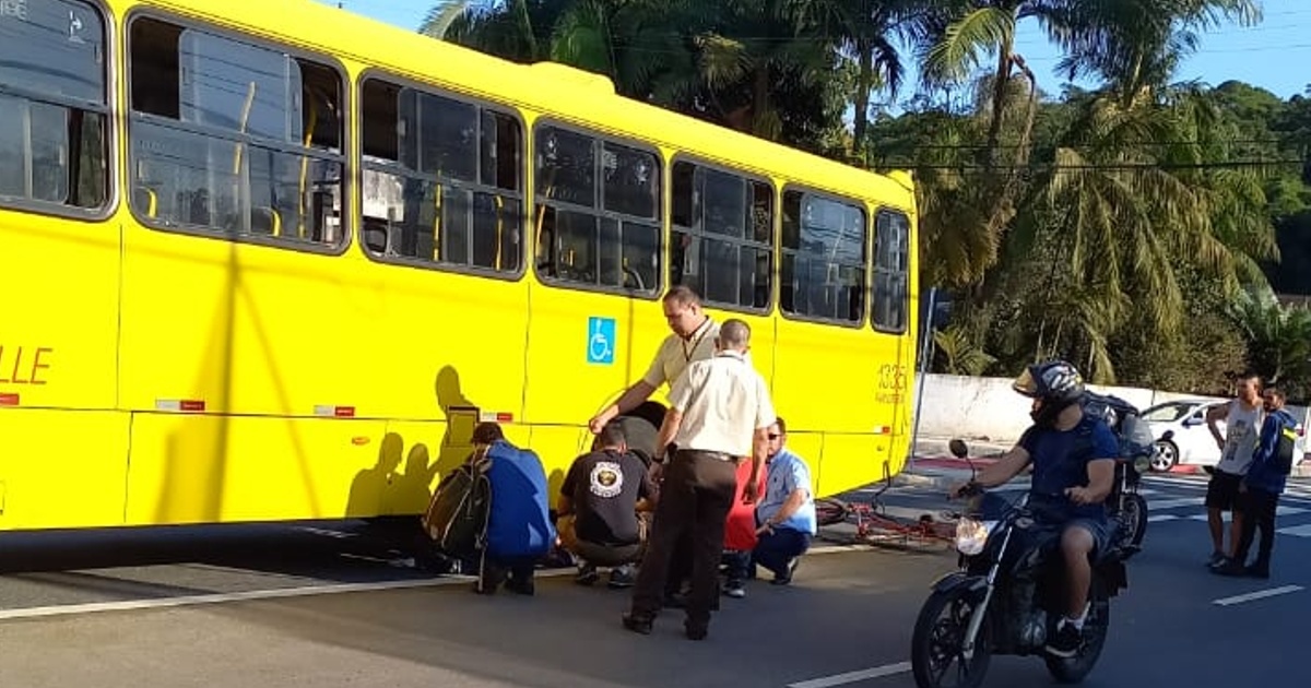 Ciclista Fica Gravemente Ferido Após Colidir Com ônibus Em Joinville