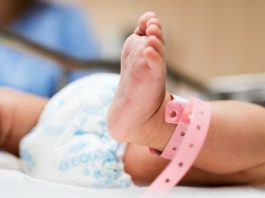 bebê morre covid
