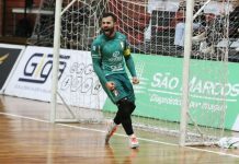 Goleiro Dennis deixa o time de futsal do JEC para atuar em clube no Cazaquistão