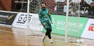 Goleiro Dennis deixa o time de futsal do JEC para atuar em clube no Cazaquistão