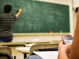 Justiça mantém demissão de professor que agrediu aluno em Araquari; entenda o caso professor agride aluno