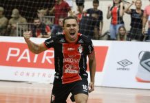 Em clássico contra Jaraguá, JEC vence partida e assume vice-liderança da Liga Nacional de Futsal