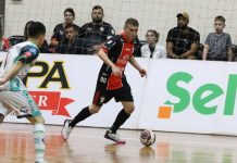 JEC vence Curitibanos e se mantém na liderança do Campeonato Catarinense Série Ouro