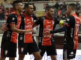 VÍDEO – JEC Futsal estreia na Taça Brasil com vitória diante do Rocha JEC