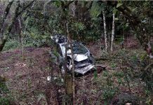 Motorista fica ferido após carro capotar no Norte de Santa Catarina